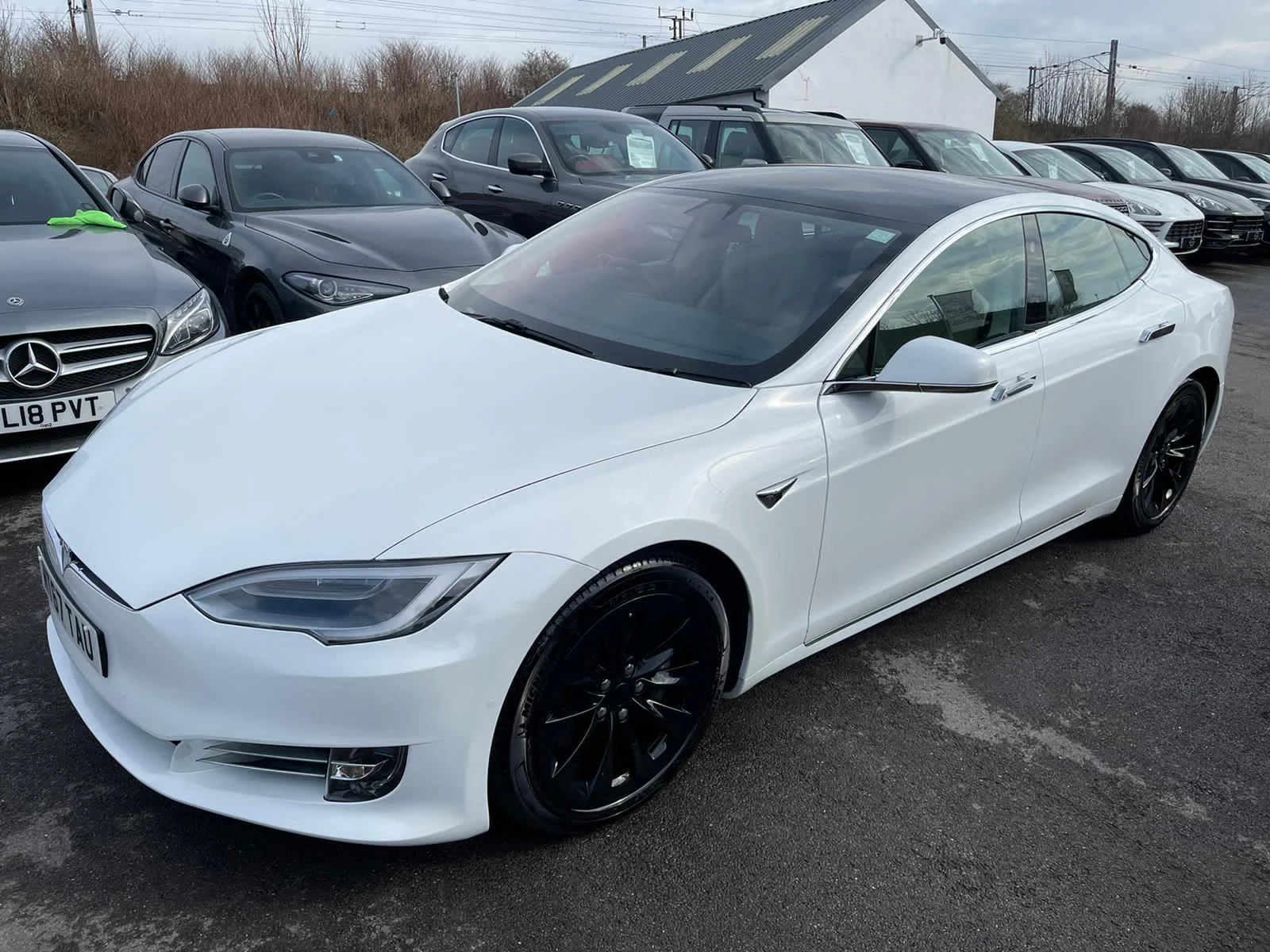 Tesla Model S 90D