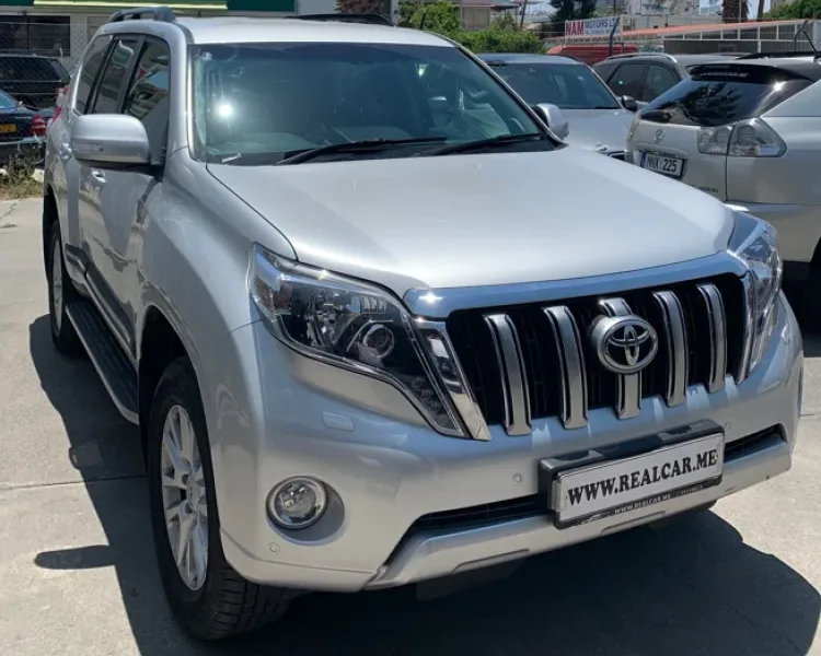Toyota Land Cruiser PRADO 3.0D ICON