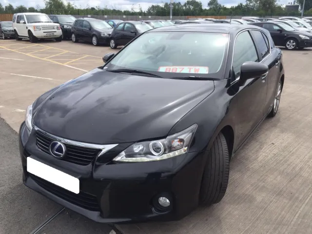 Lexus CT200h ADVANCE