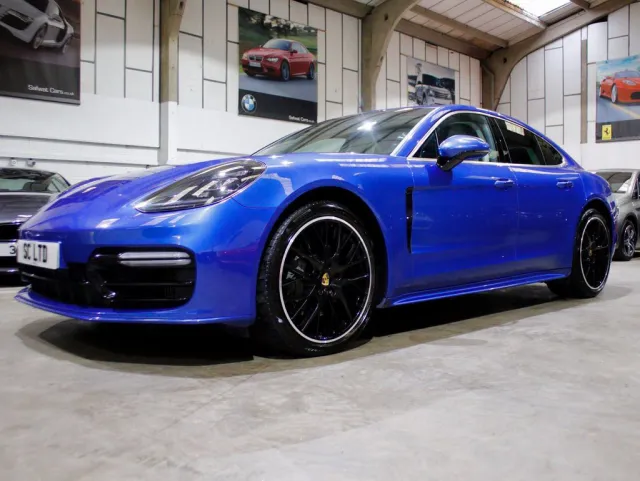 Porsche Panamera 4S 4.0TD V8