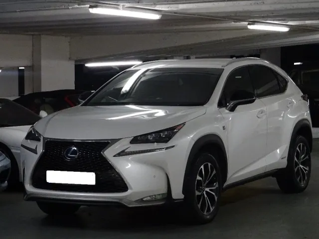 Lexus NX300h F-SPORT